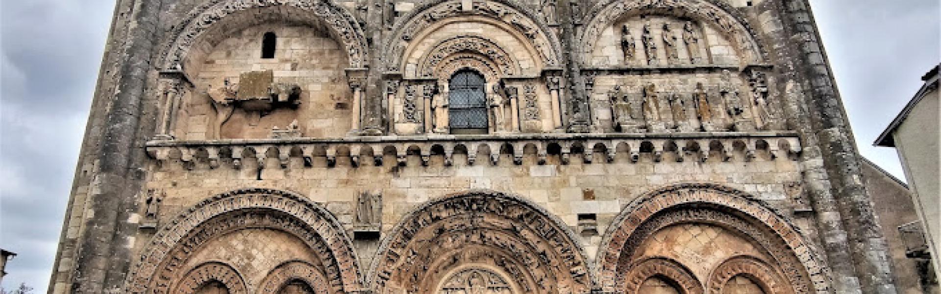 L'église Saint-Nicolas de civray