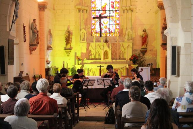 Photo prise à l'église de Montreuil Bonnin